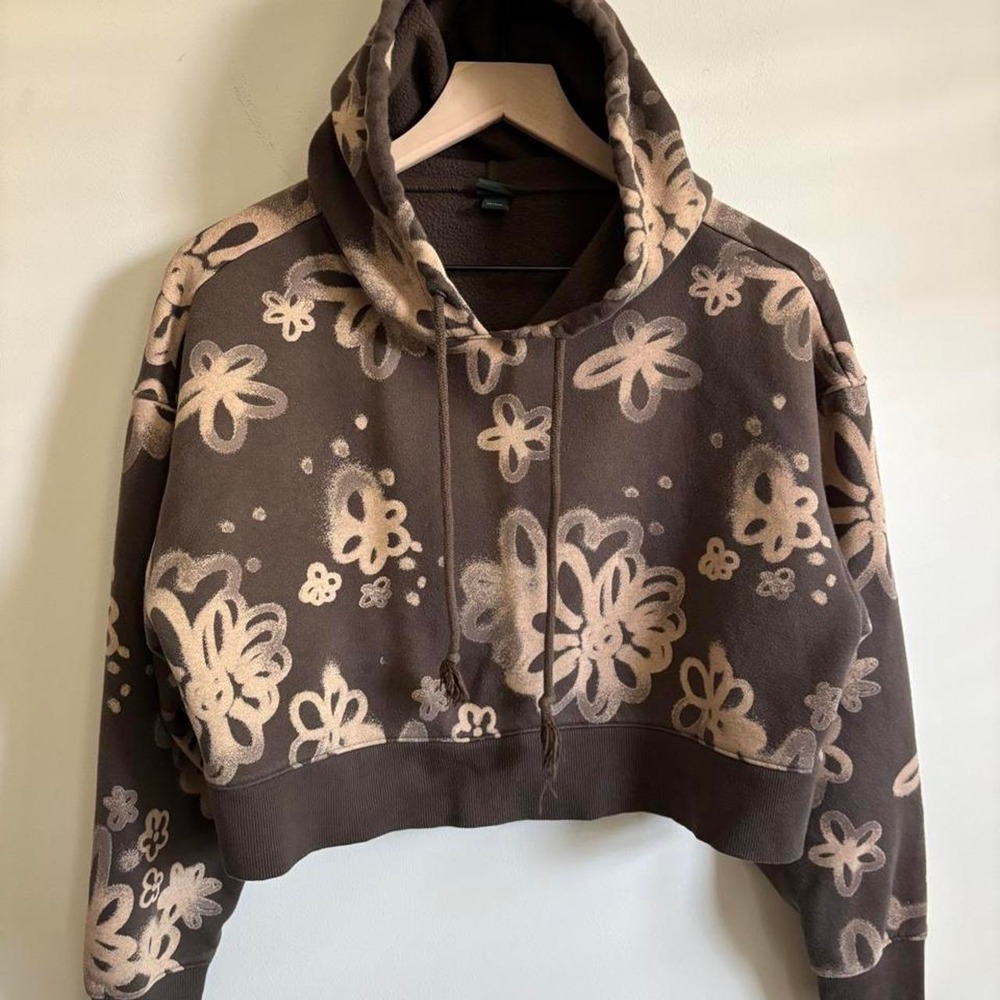 Brown & cream medium floral bleached flowers print boxy cropped hoodie - Picture 1 of 6